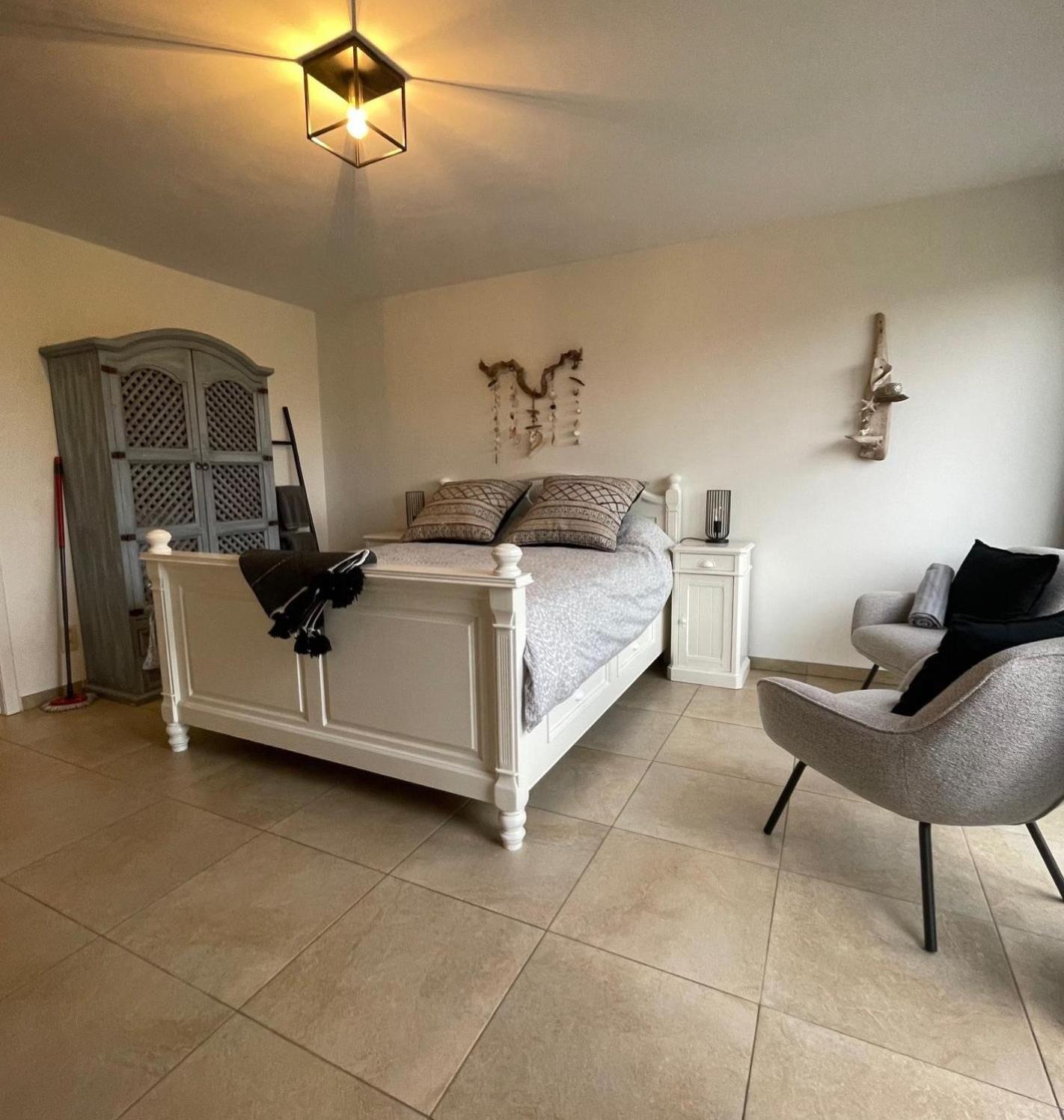 B&B Le Bouchat-Oreille Spontin Bagian luar foto